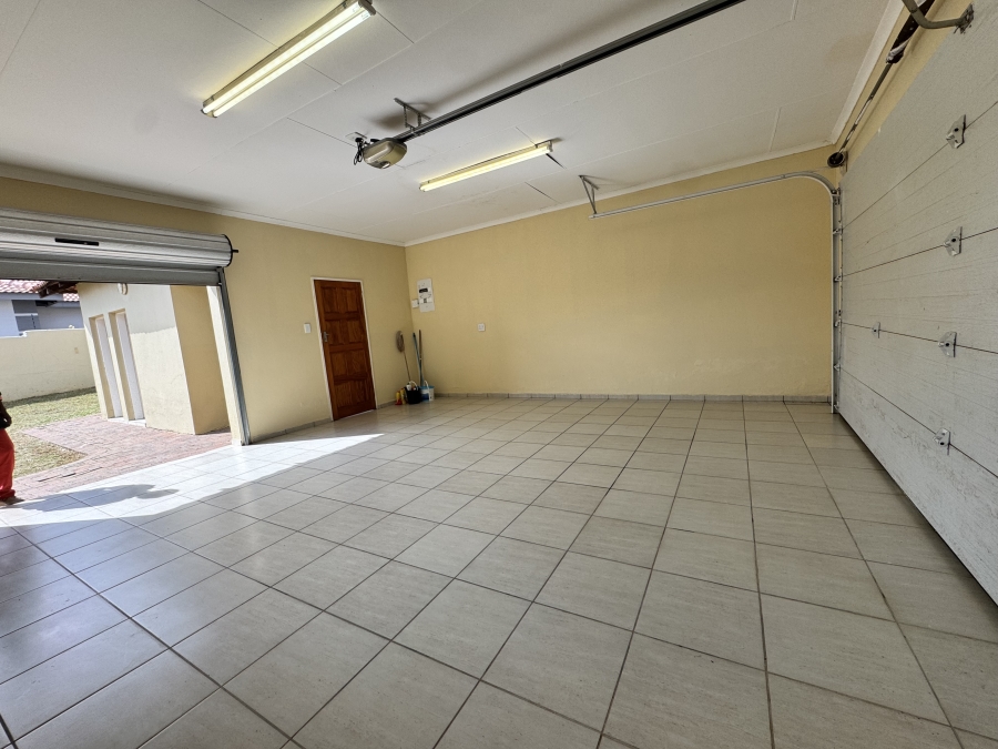 3 Bedroom Property for Sale in Wilkoppies North West